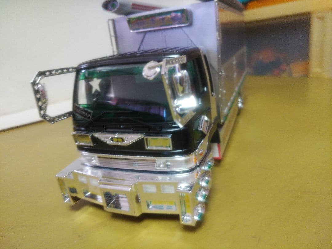 アオシマ デコトラ 4t 椎名急送 美加丸 - メルカリ