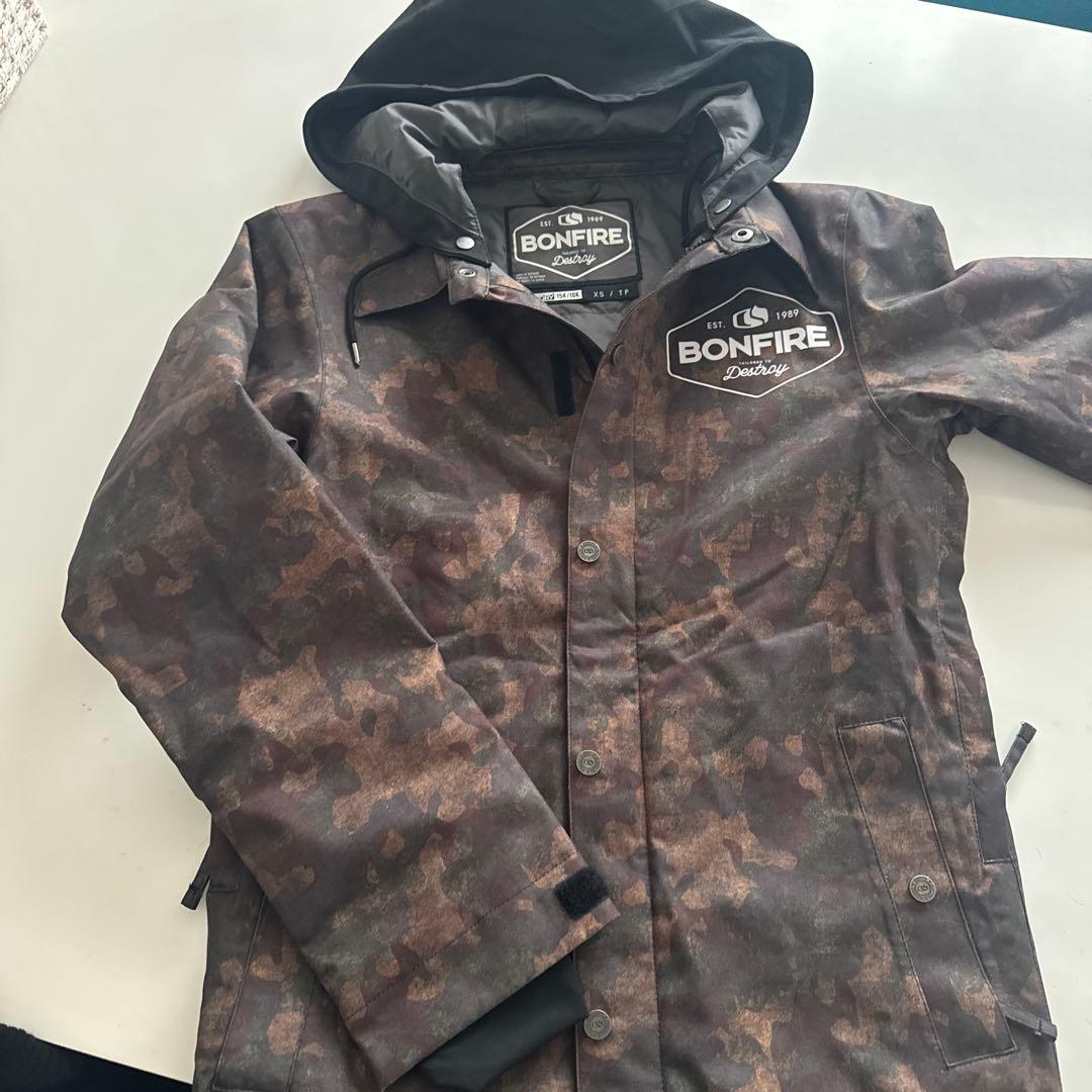 BONFIRE 迷彩柄 スノーボードウェア XS/TP - メルカリ