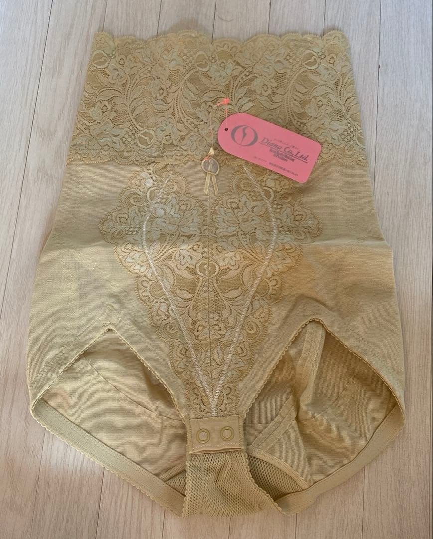 ダイアナハイウエストガードル M64 ジャスミンイエロー Чемодан Mandarina Duck Желтый 791814