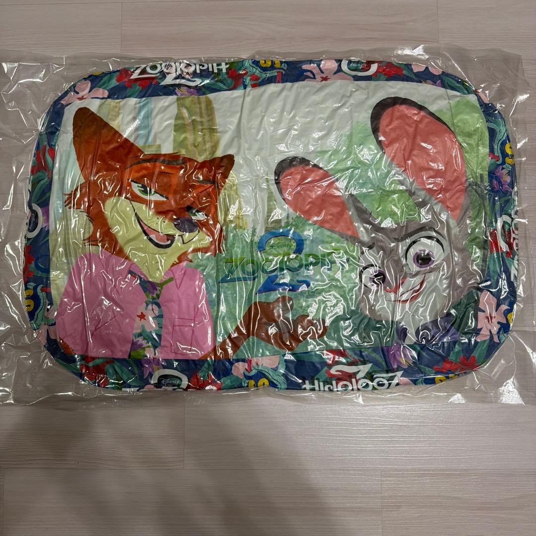 ズートピア2 超ドでかっ！もちもちクッション ニック ジュディ - メルカリ