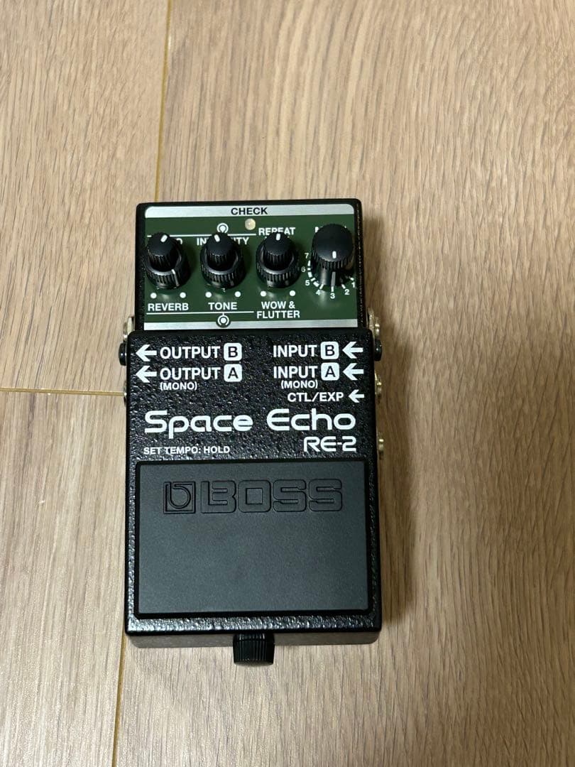 BOSS RE-2 Space Echo ギターエフェクター　美品