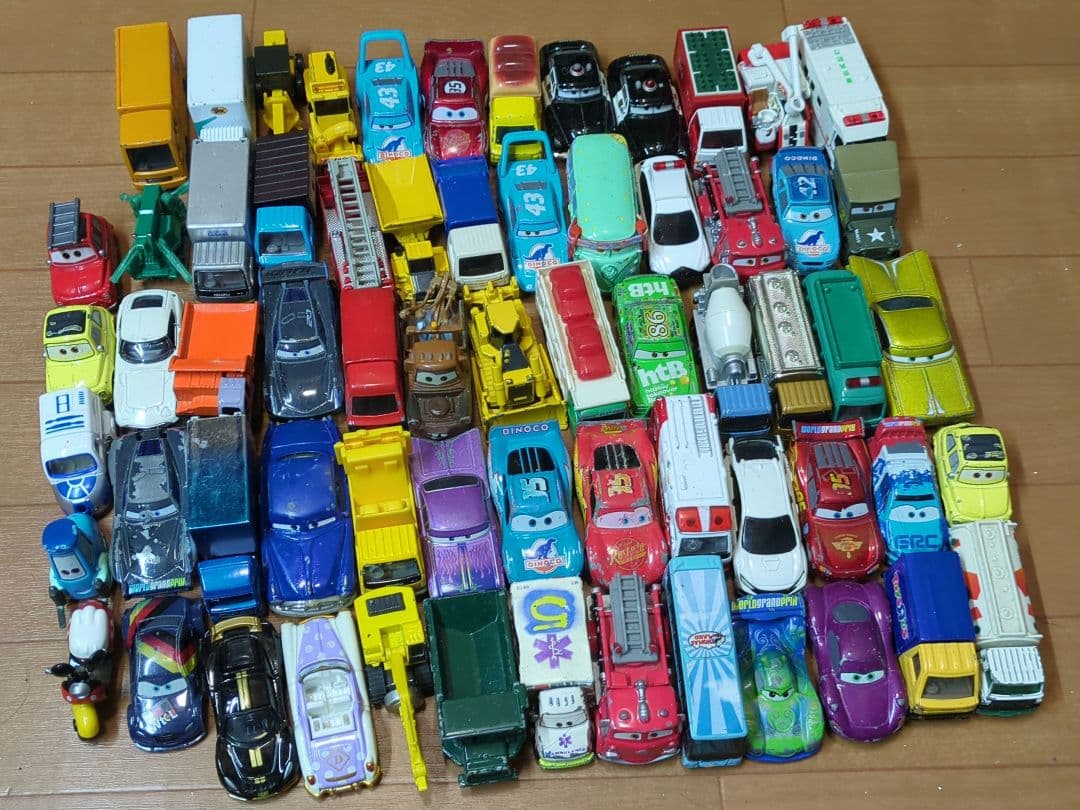 トミカ 65台 セット オマケあり
