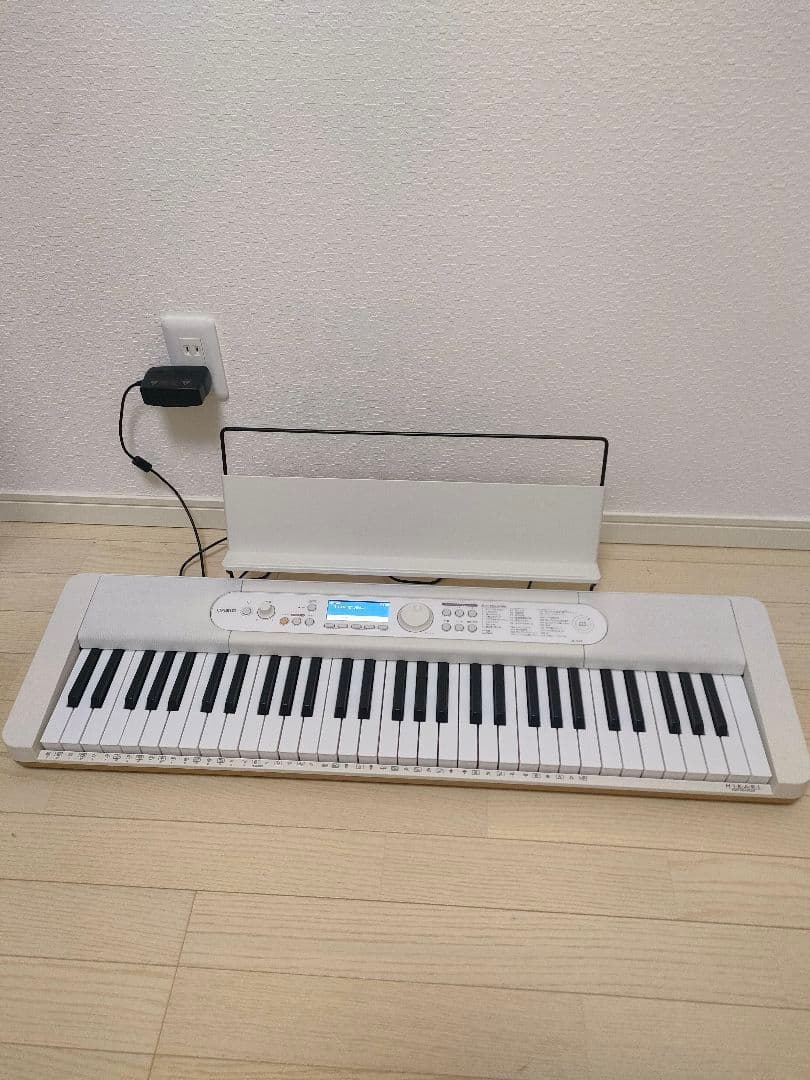 カシオ 電子キーボード LK-526 2022年製 - メルカリ
