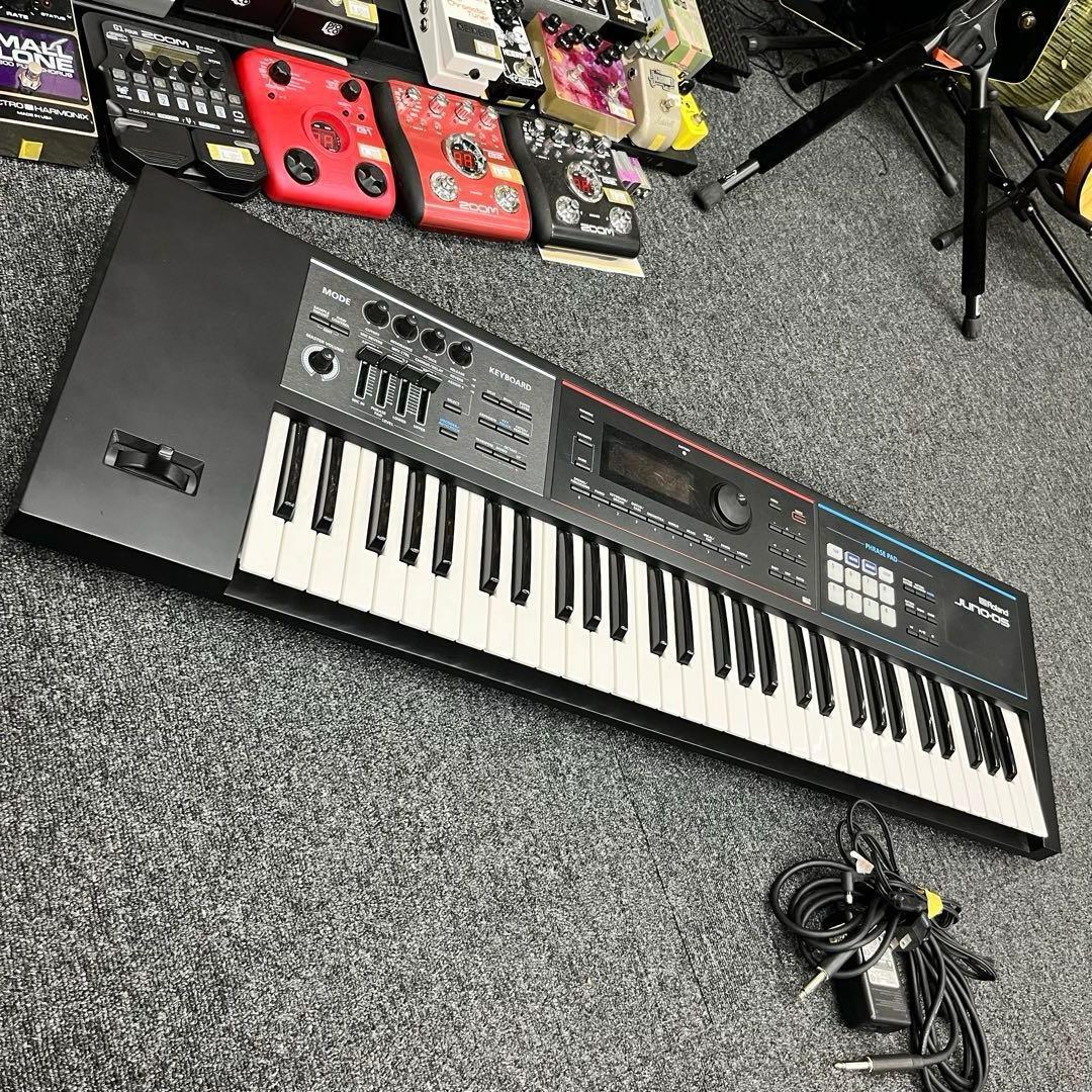 【11196】Roland JUNO-DS 61鍵シンセサイザー ブラック