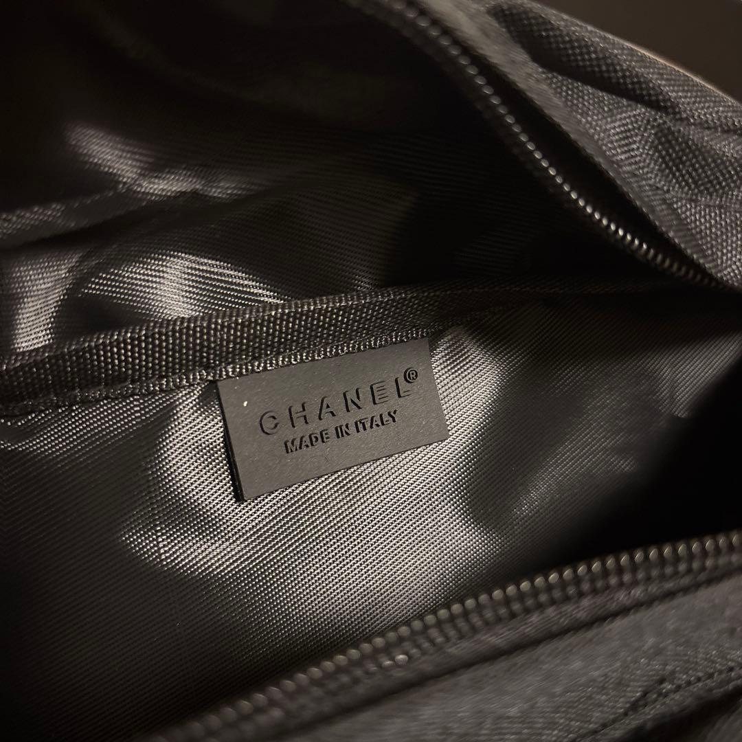 シャネル ノベルティ ボディバッグ 黒 - メルカリ