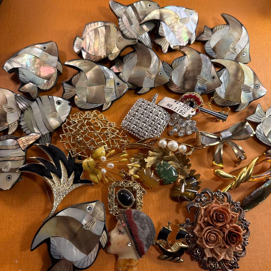 ブローチ　大量　まとめ　２７個 はらぺこブローチキット_02