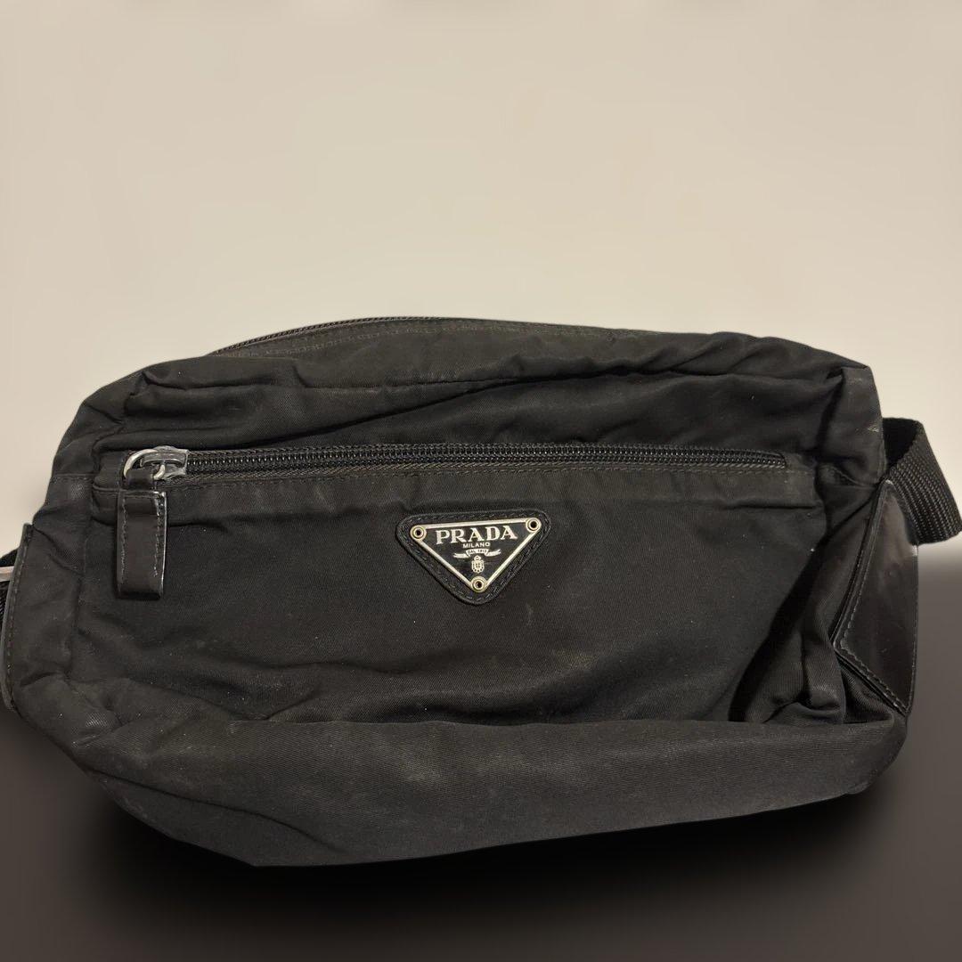 【格安】PRADA プラダ ボディバッグ ナイロン 黒 三角ロゴ ※汚れあり