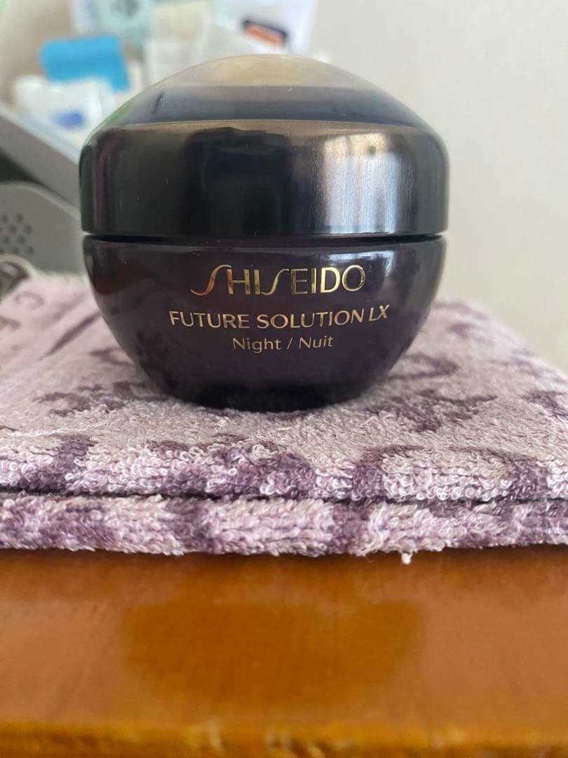 日本製 フューチャーソリューションLXトータルRクリーム