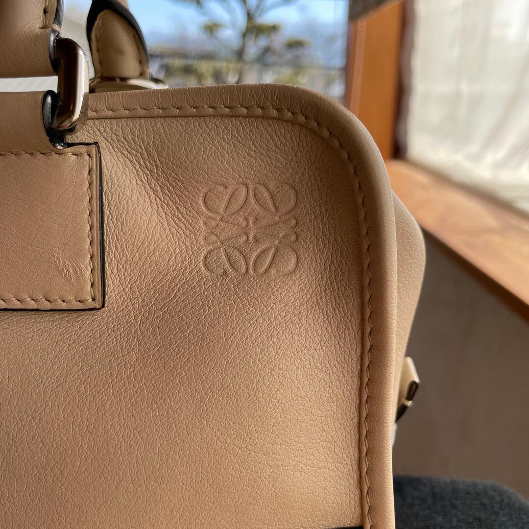 LOEWE アマゾナ28 クラシックカーフベージュ2way - メルカリ