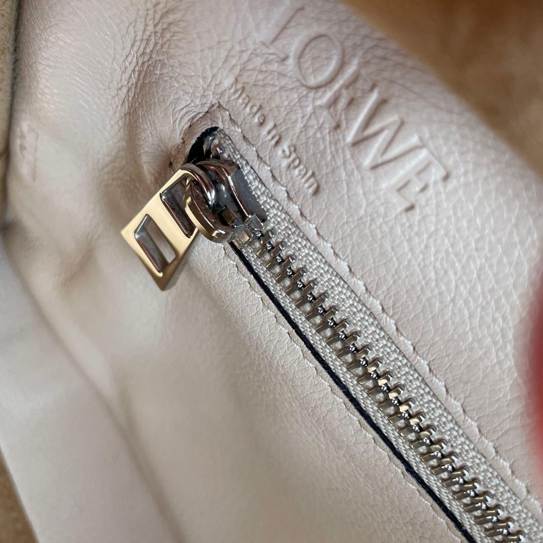 LOEWE アマゾナ28 クラシックカーフベージュ2way - メルカリ