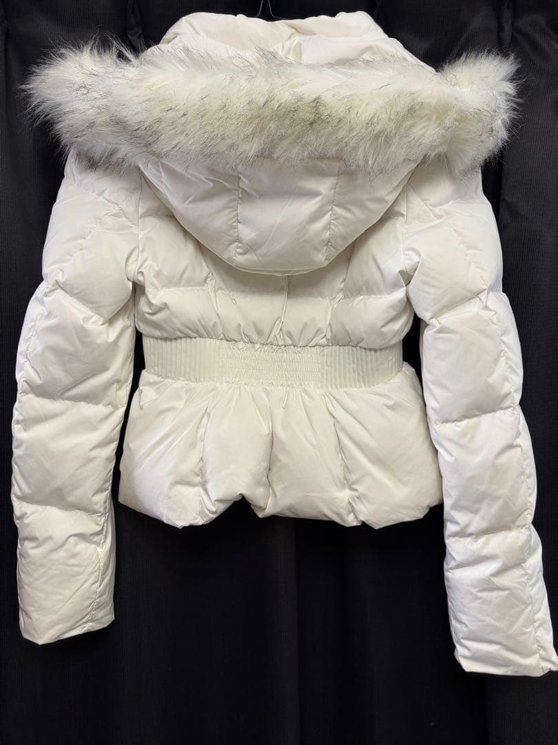 専用】GYDA GDベルト付きショートダウンコート オフホワイト - メルカリ