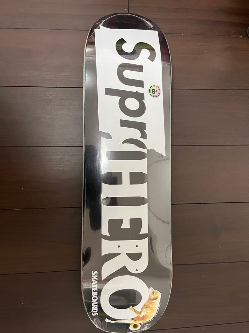 Supr HERO スケートボードデッキ