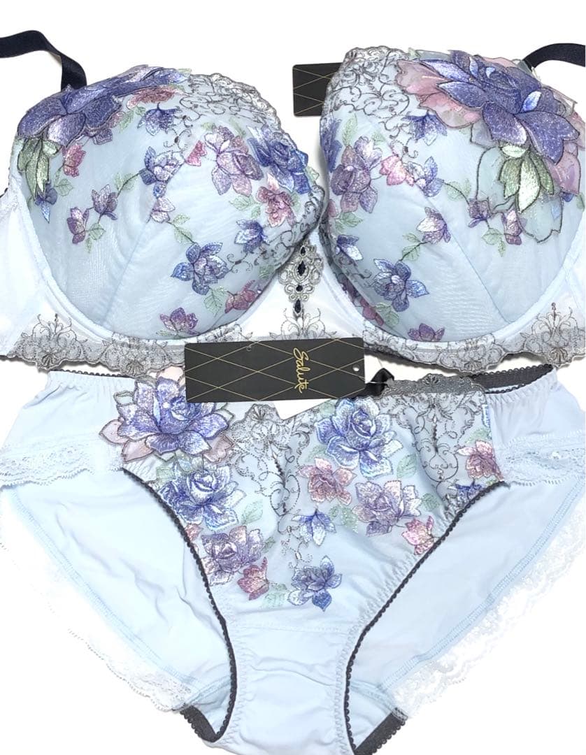 【I85LL】【希少】ワコール　サルート 23G ブラショーツ SX 新品未使用