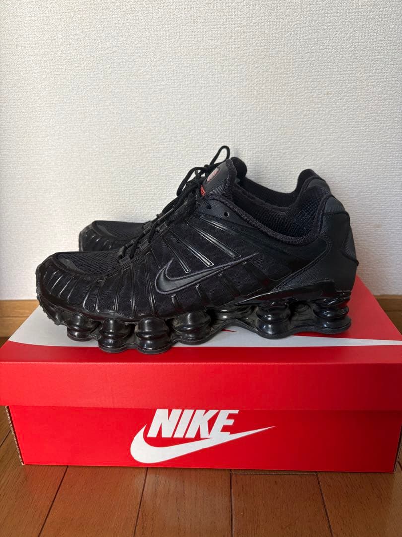 ナイキショックスTL ブラック
