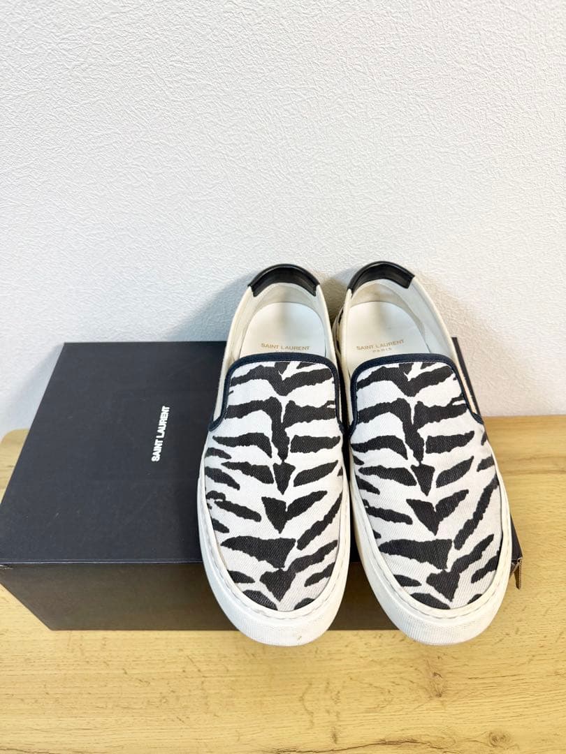 (ソール減り無し)SAINT LAURENT スリッポン　箱・シューズ袋付き