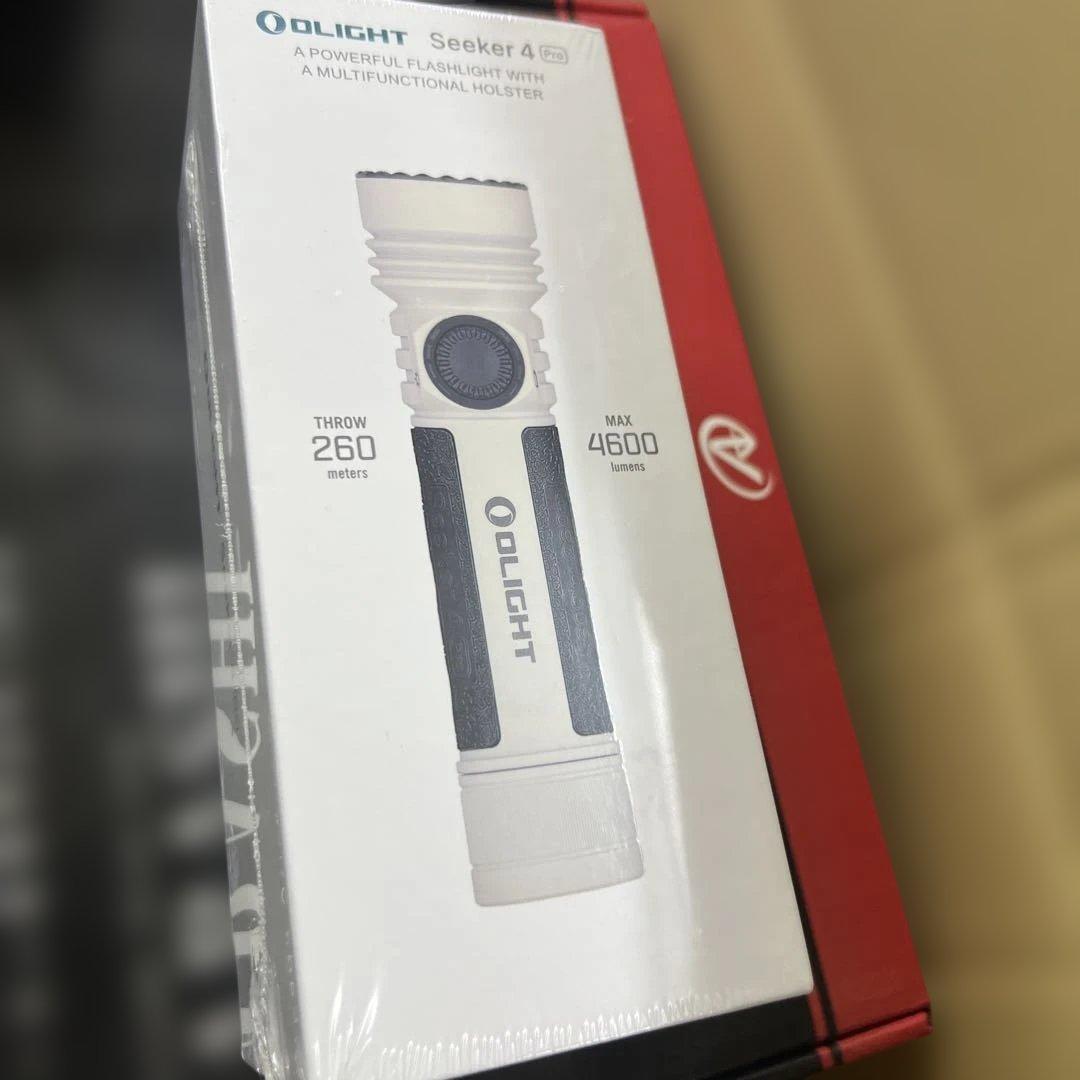 OLIGHT Seeker 4 Pro 懐中電灯 Seeker 4 Pro LED懐中電灯 4600ルーメン 高出力 EDCライト TypeC充電