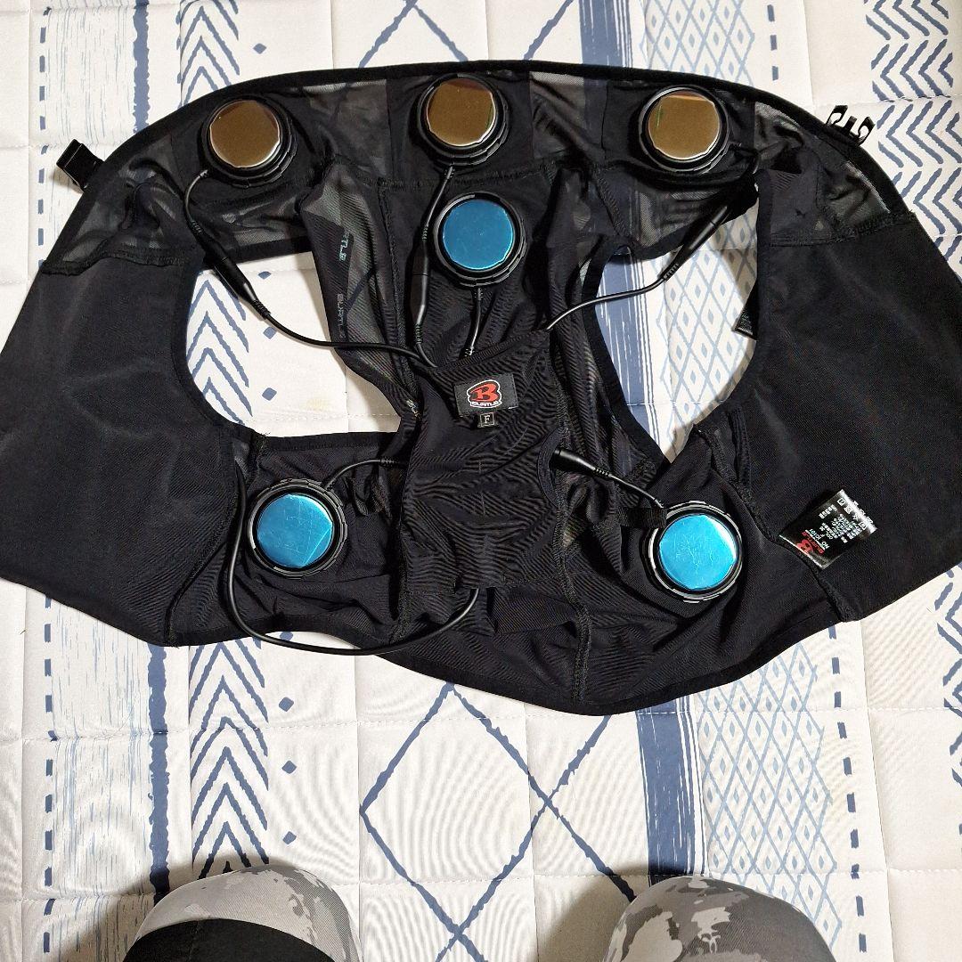 BURTLE ステッカー非売品！ペルチェベスト 二セット！Fサイズ！新品！