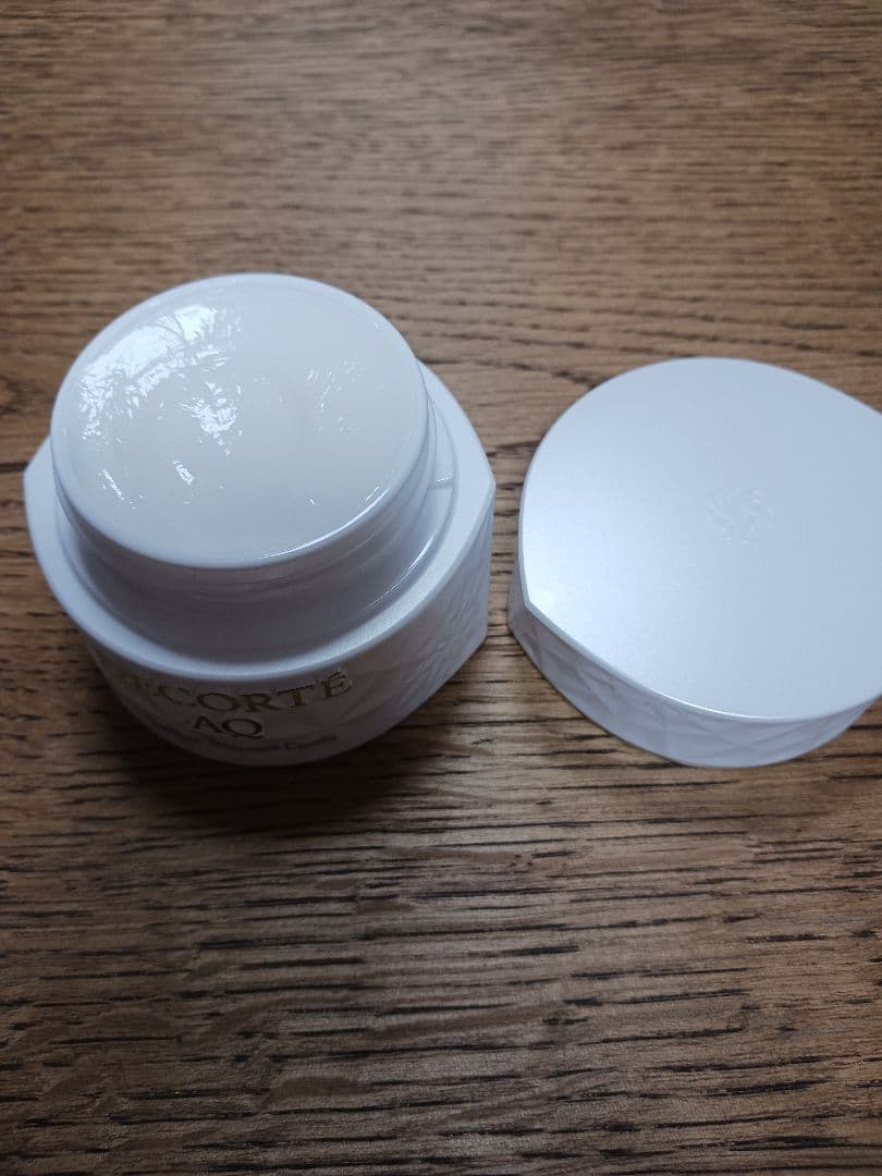 コスメデコルテ　アブソリュートクリーム