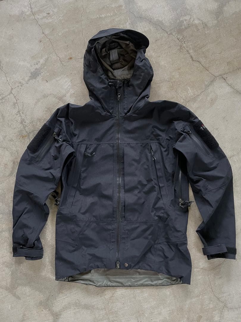 Tilak(ティラック) xGORE-TEX ラプターミグジャケット