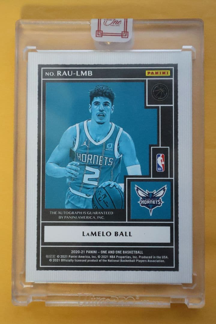 ラメロ·ボールサインカード2020-21 NBA ONE AND ONE
