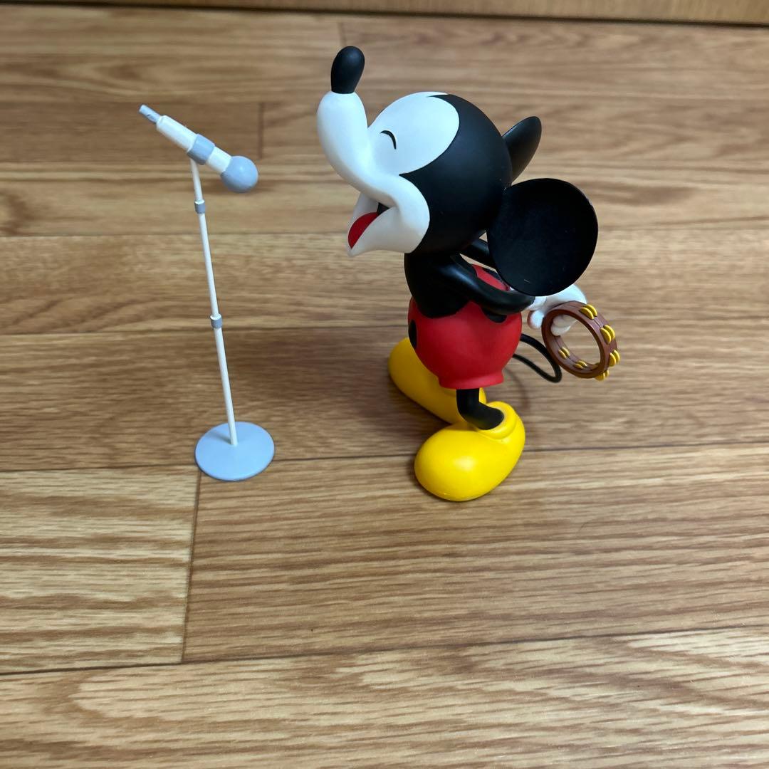 ナンバーナイン ミッキーマウス oasisリアムギャラガー フィギュア