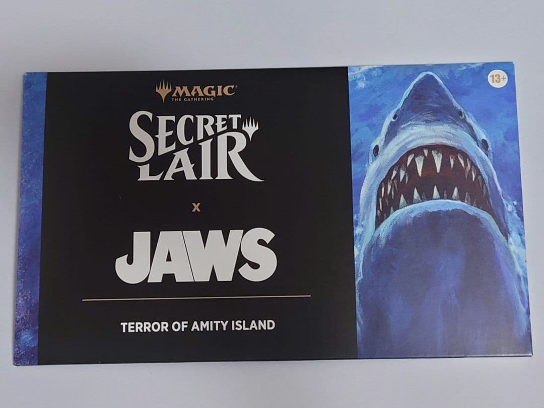 マジックザギャザリング MTG SecretLair x Jaws Magic the Gathering MTG Secret Lair x Jaws: Terror of Amity Island