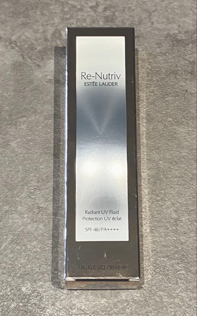 【新品未使用】エスティローダー　リニュートリィヴ　ラディアントUVベース　下地