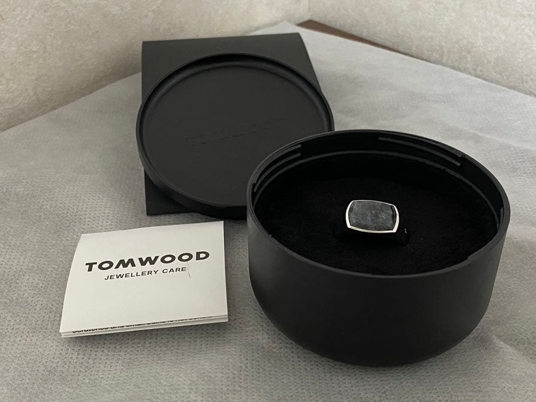 【新品】TOM WOOD リング　Cushion Larvikite 62