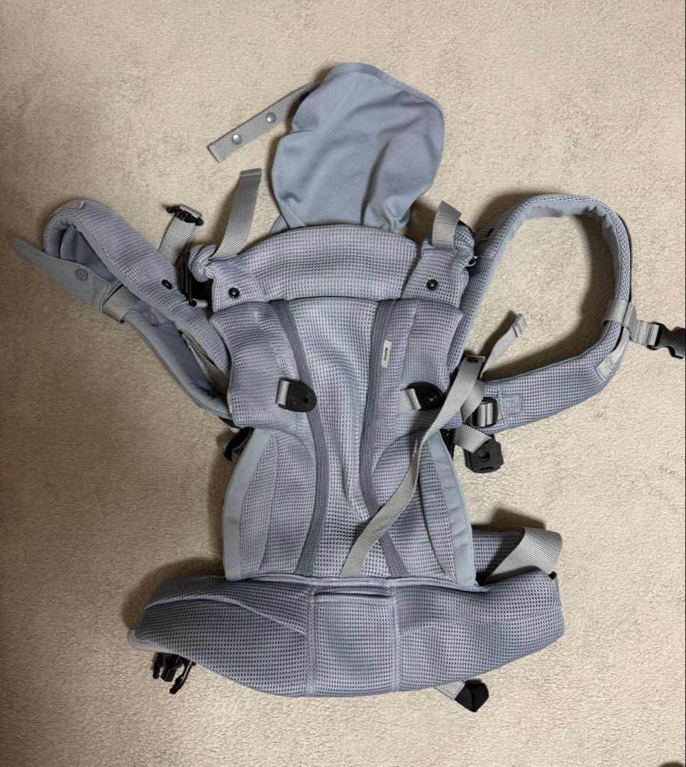 Aprica（アップリカ）抱っこ紐「ラクリス」グレー