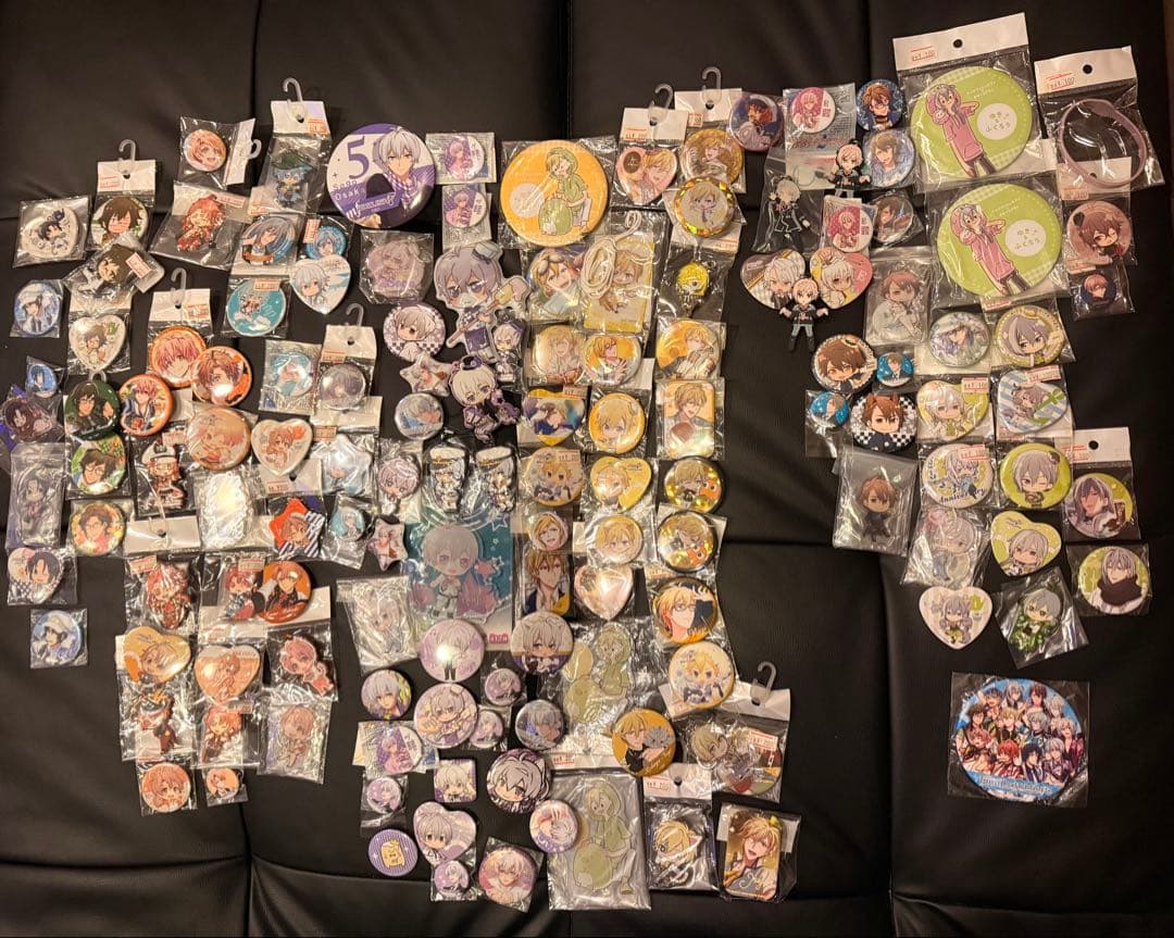 アイドリッシュセブン アイナナ バッジなど約120点まとめ売り