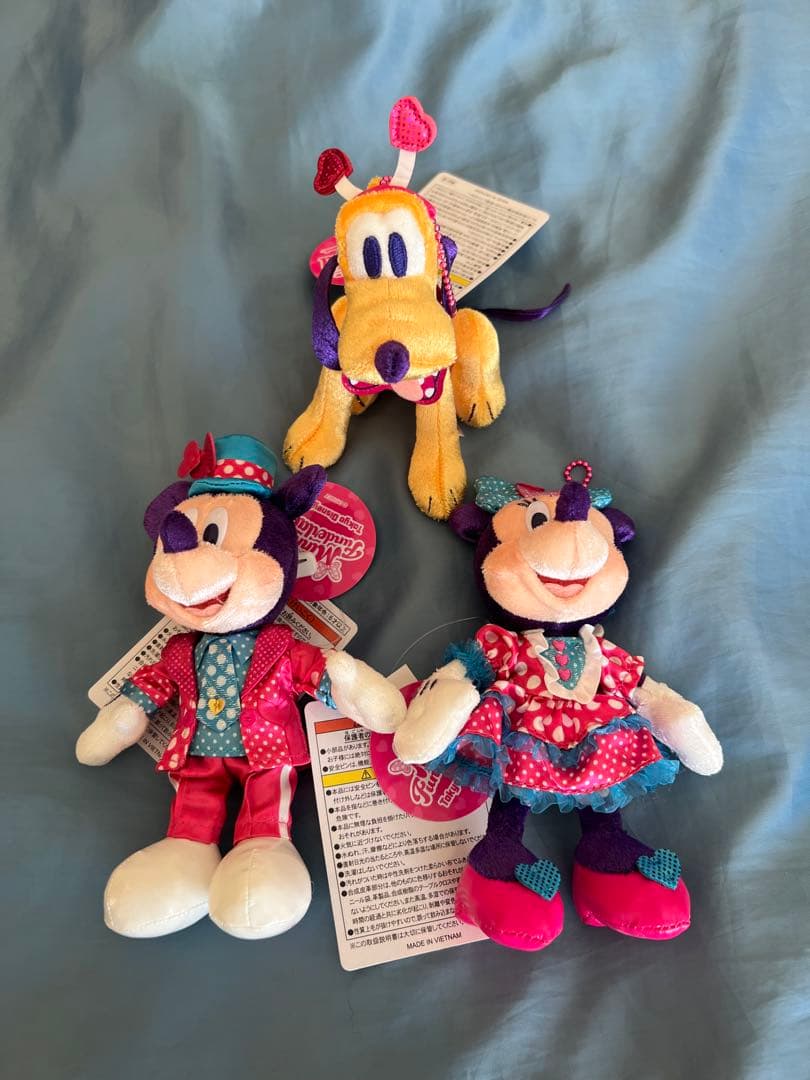 ディズニー　ミニーのファンダーランド　パルパルーザ　ぬいぐるみバッジ　3体セット