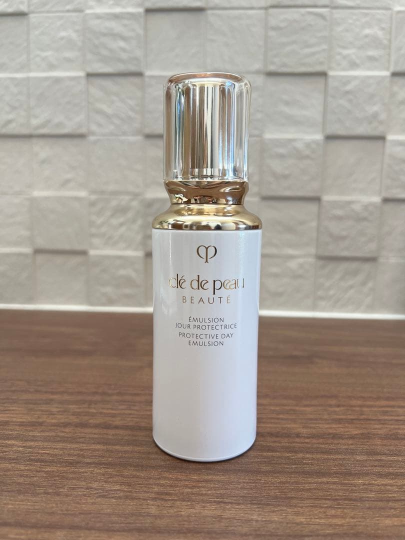 クレ・ド・ポー ボーテ エマルションプロテクトゥリス（ジュール） エマルションプロテクトゥリス（ジュール）｜朝用 ・ 日中用 （美容液