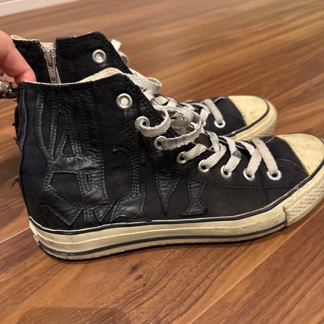 L.G.B. ジッパー付き黒ハイカットスニーカー