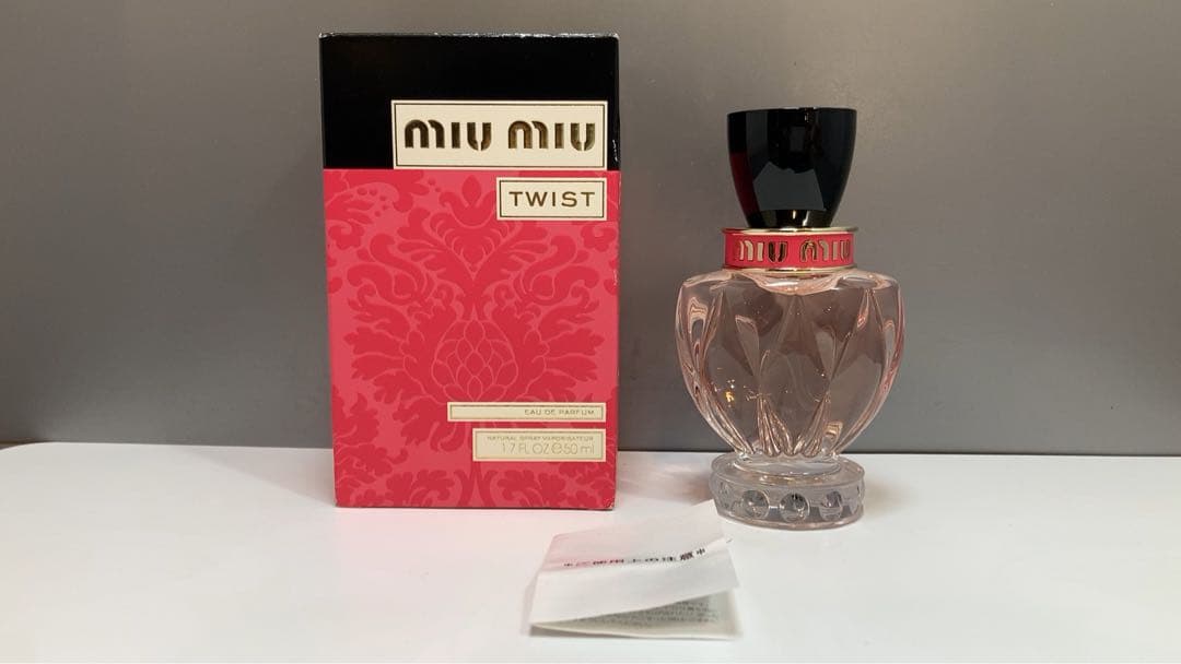 miumiu Twist オードパルファム　50ml ①