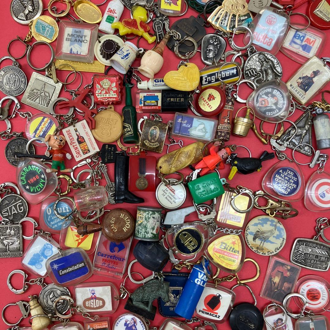 フランス雑貨★フレンチキーホルダー大量100個セット①★フレンチパブ 100個 フランス ヴィンテージ キーホルダー アンティーク まとめ売り