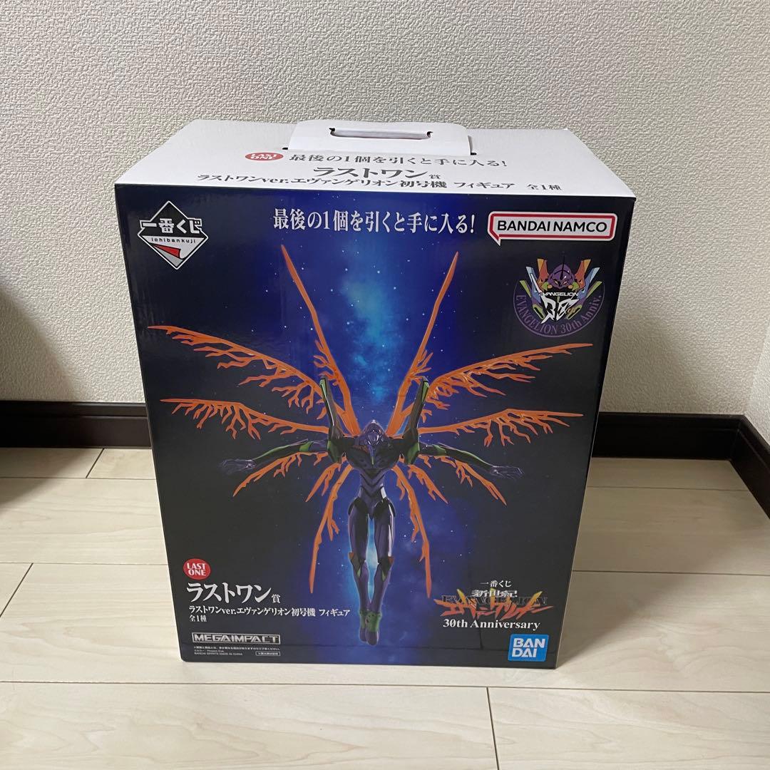 一番くじ　ラストワン賞　エヴァンゲリオン初号機　蓄光ver その他おまけ ラストワン賞は豪華メタリックの初号機フィギュア！「一番くじ
