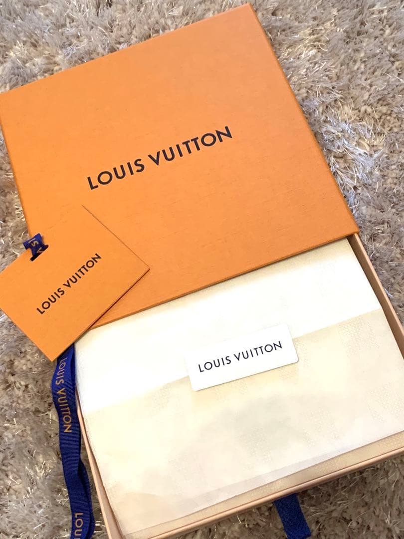 HYSTERIC 様専用☆ LOUIS VUITTON シュシュ - メルカリ