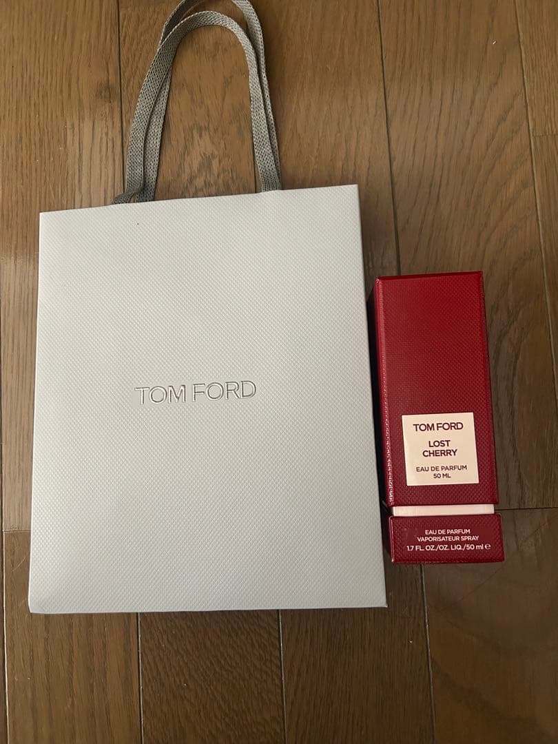 TOM FORD LOST CHERRY オードパルファム