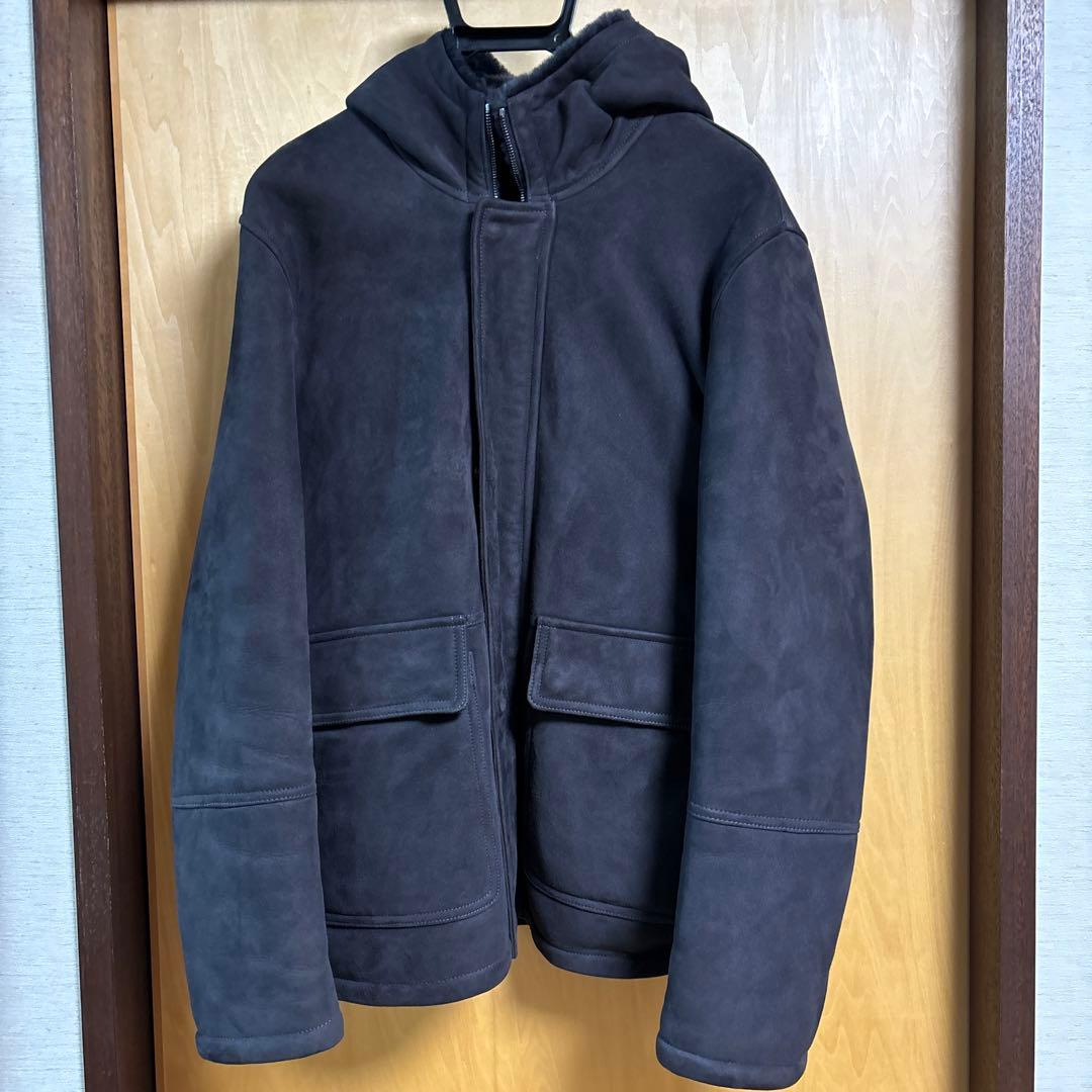 エンメティ　フーデッドムートンジャケット