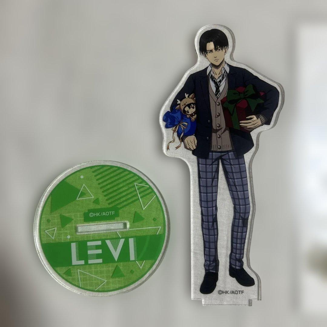 進撃の巨人リヴァイ まとめ売り - メルカリ