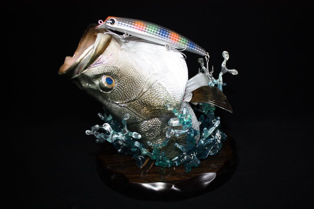 ミ*ツ様 シーバス　フィギュア