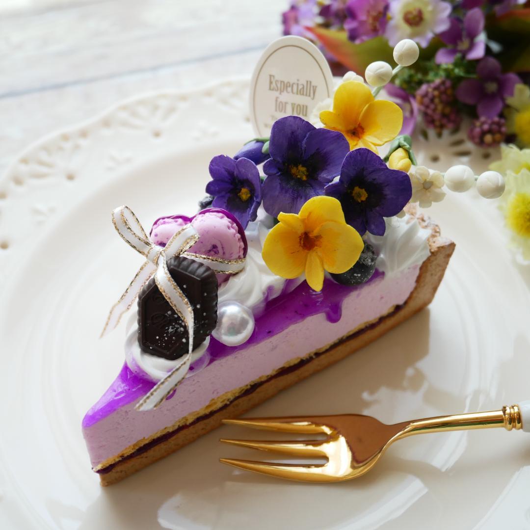 チロルパン様 】フェイクスイーツ◇すみれ飾り◇ライラック色