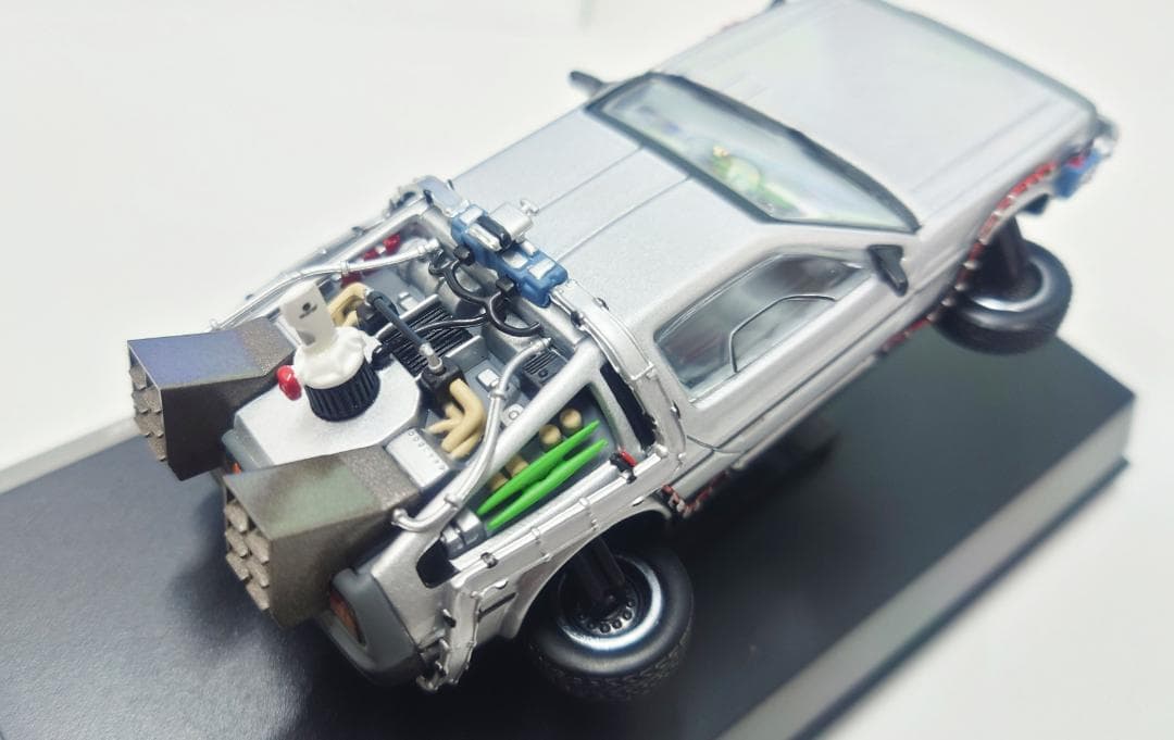 スカイネット バックトゥザフューチャー デロリアン PARTⅡ 1/4 - メルカリ