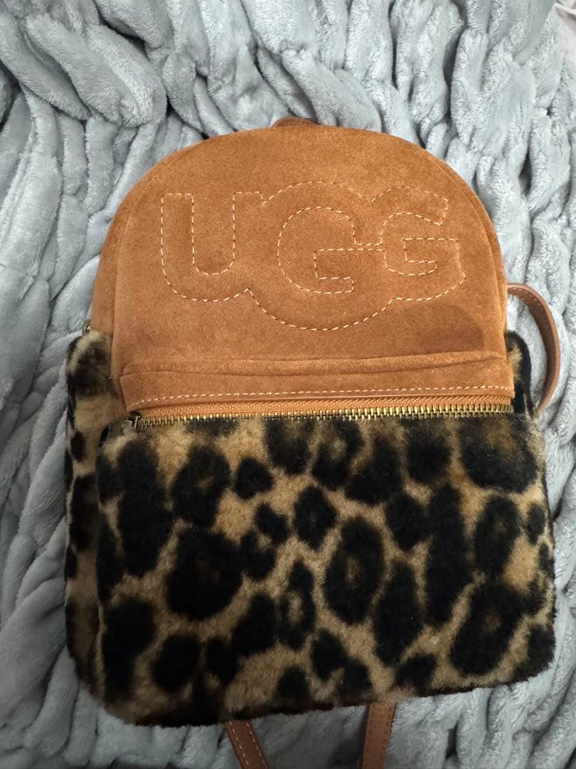 ぽ*)様 UGG レオパード柄バックパック