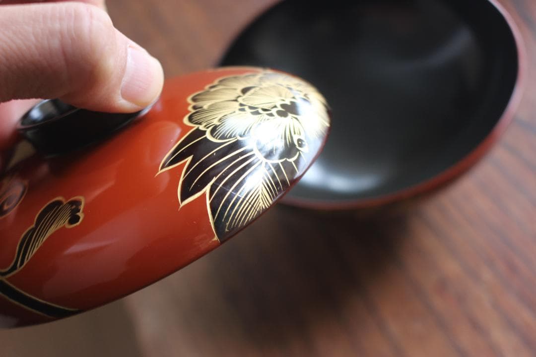 キズ有！上質朱漆に極上牡丹沈金の映えるお椀2点（検輪島塗沈金椀