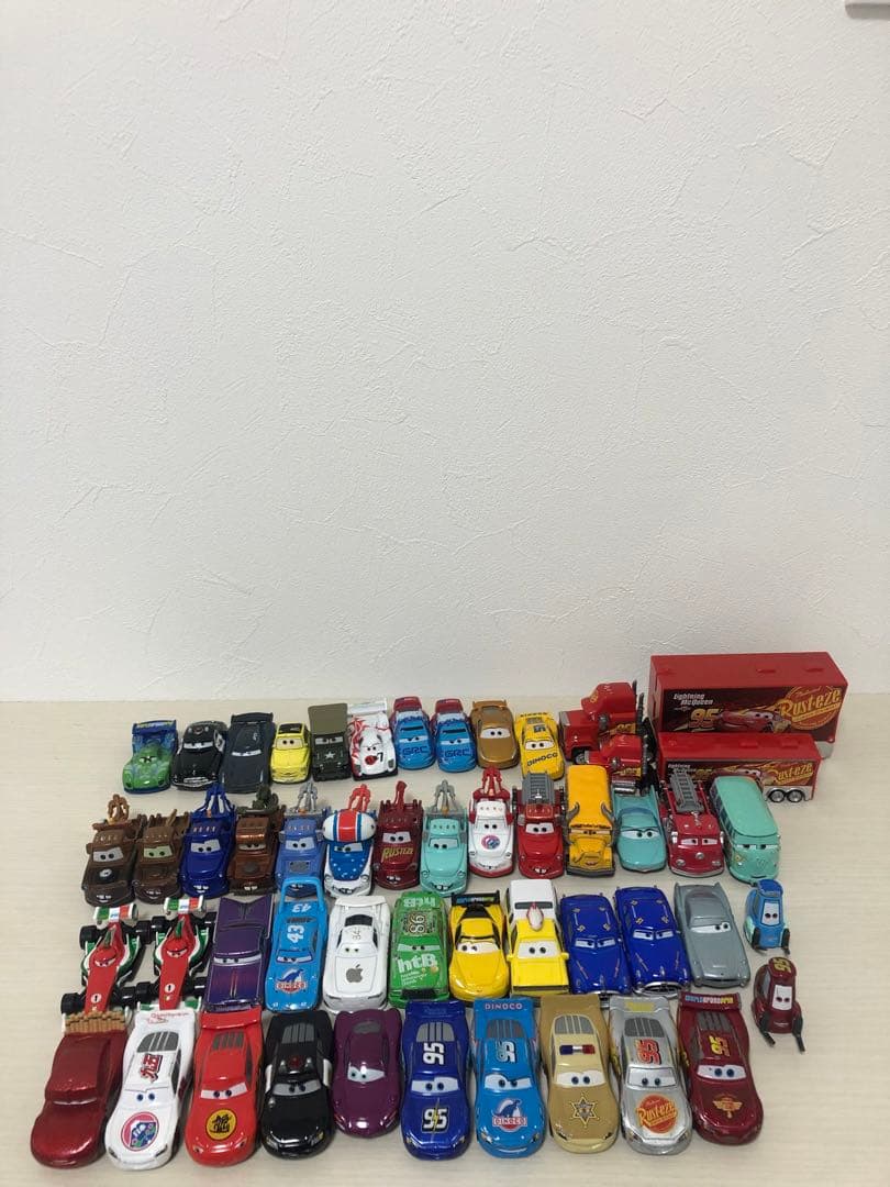 トミカ　カーズ　49台