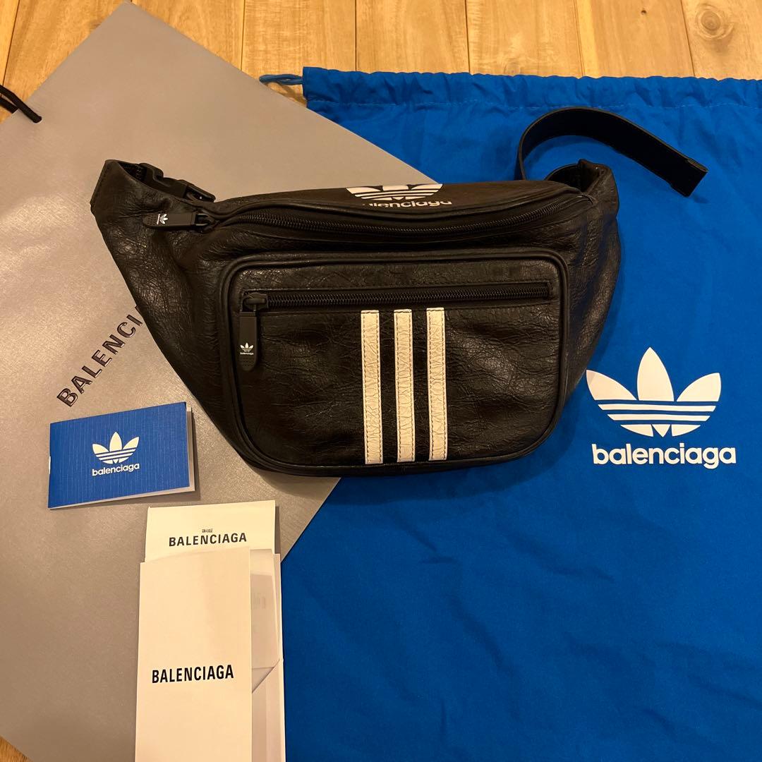BALENCIAGA✖️adidas ボディバッグ - メルカリ