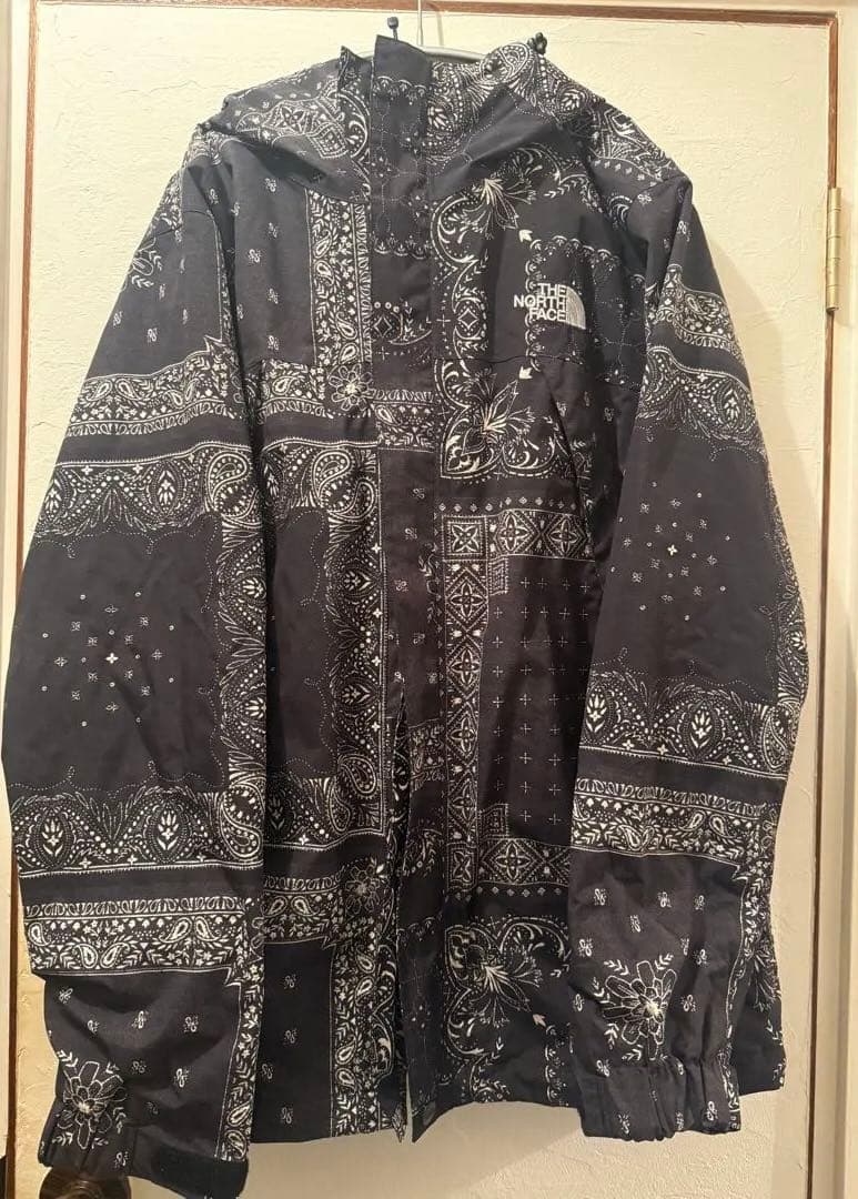 【美品】 ノースフェイス ノベルティ コンパクトジャケット　バンダナ 柄　S
