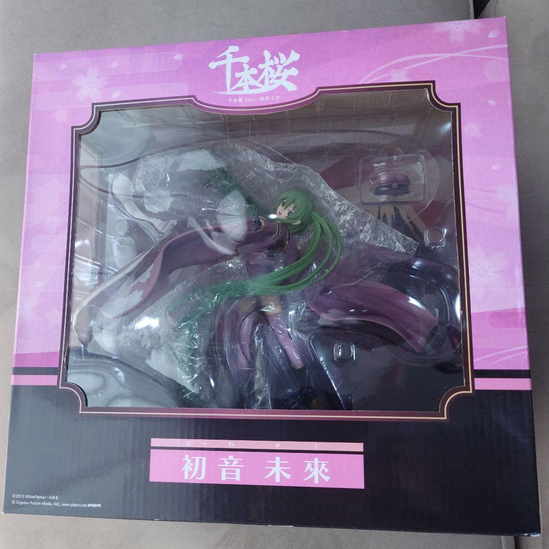 【未開封】初音未來 千本桜 feat.初音ミク 1/8 フィギュア【送料込】 Amazon.co.jp: 千本桜 feat. 初音ミク 初音未來 (1/8スケール PVC塗装