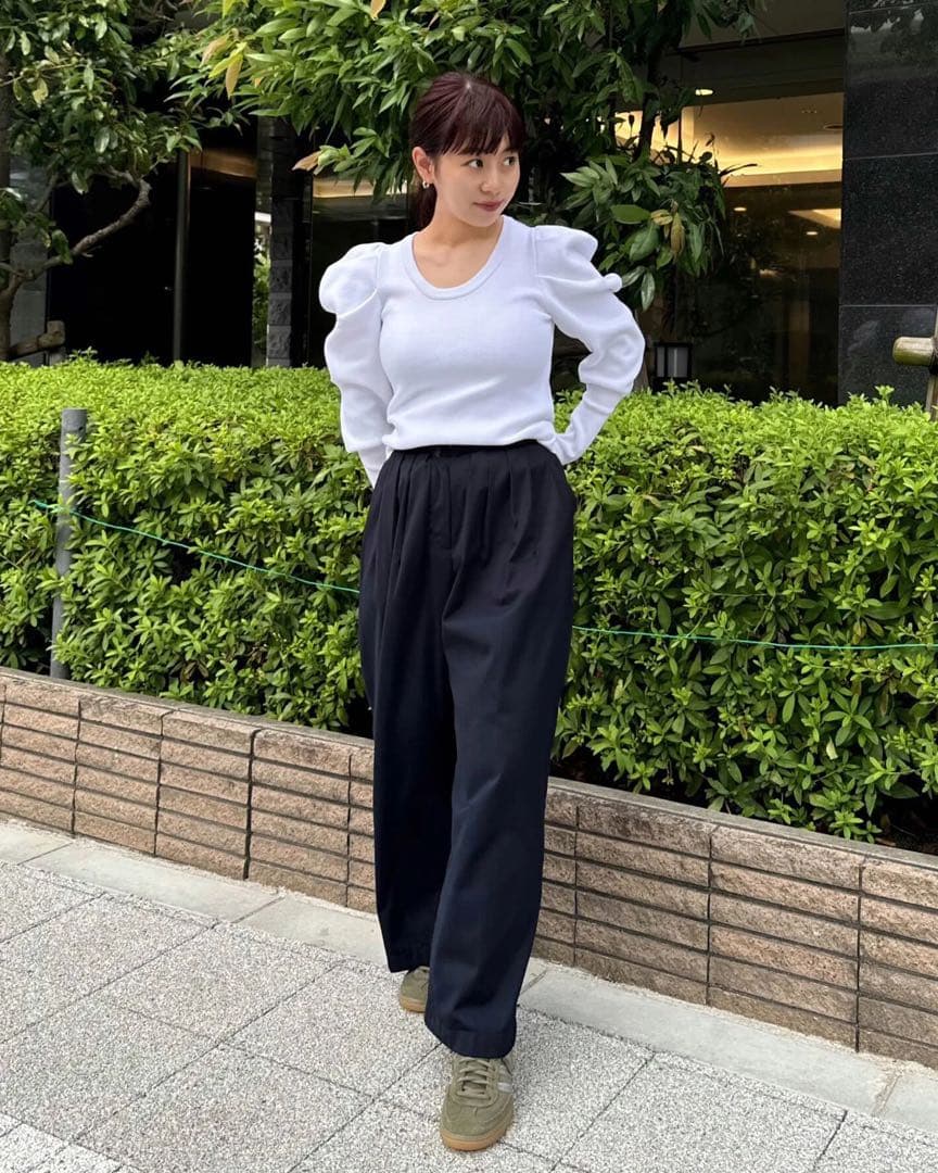 Bibiy. ビビィ エッフィーパフニット Effie puff knit 白 - メルカリ